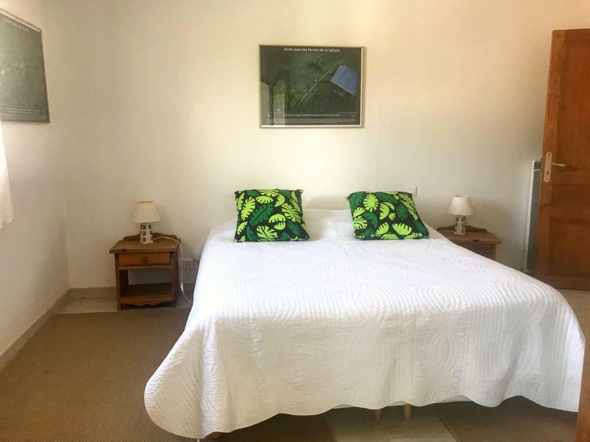 Bed & Breakfast Les Lillas Saint-Jeannet  Екстер'єр фото
